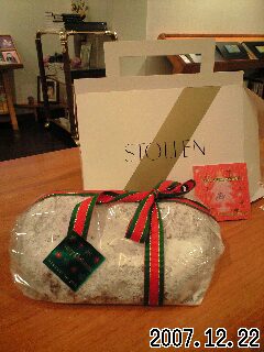 STOLLEN.jpg STOLLEN.jpg