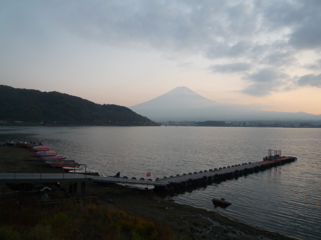 夕暮れ間近の富士山H21.11.8<br />
.JPG P1050358.JPG