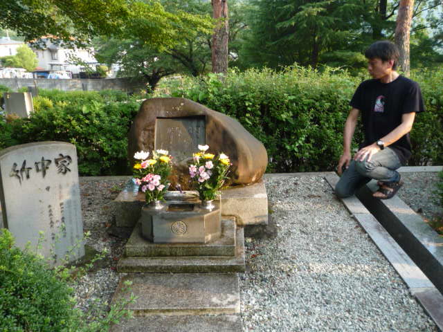 お墓参りH22.7.23.JPG お墓参りH22.7.23.JPG
