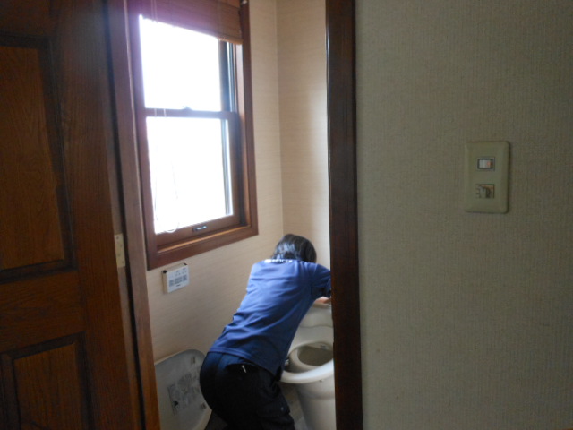 一階トイレH24.5.10.JPG 一階トイレH24.5.10.JPG